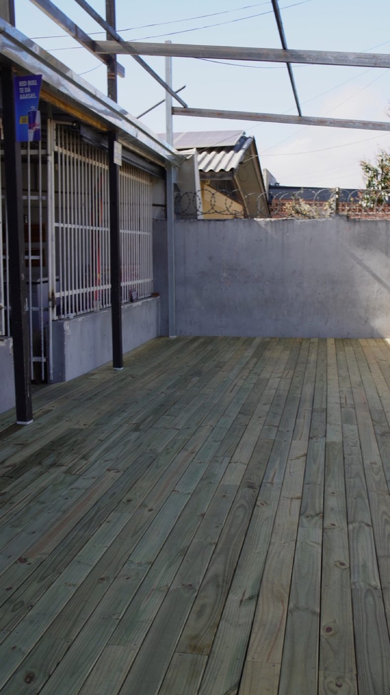 Deck de madeira antes da aplicação